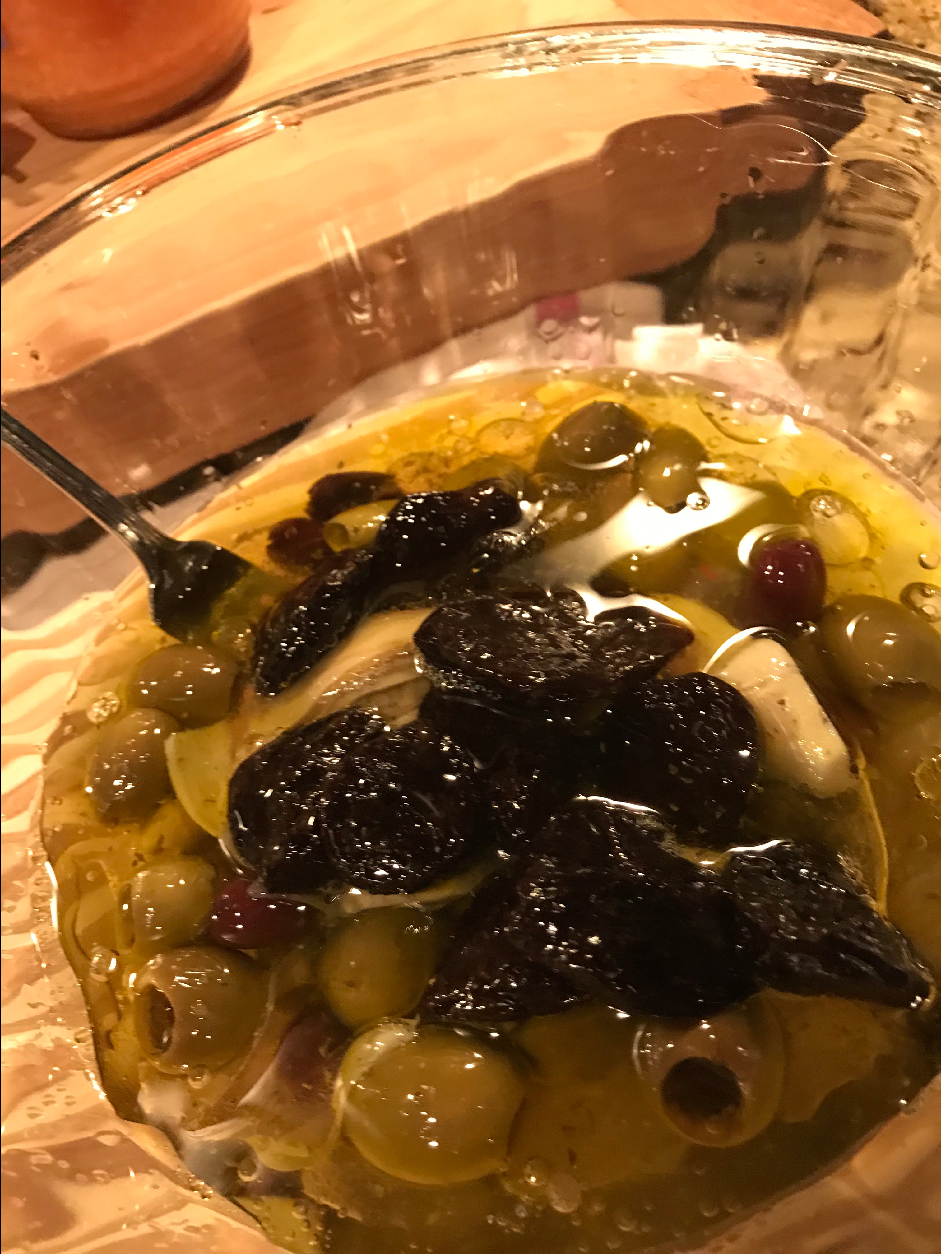 Olive Oil, Wine, Apple Cider Vinegar, and prunes in a glass bowl
