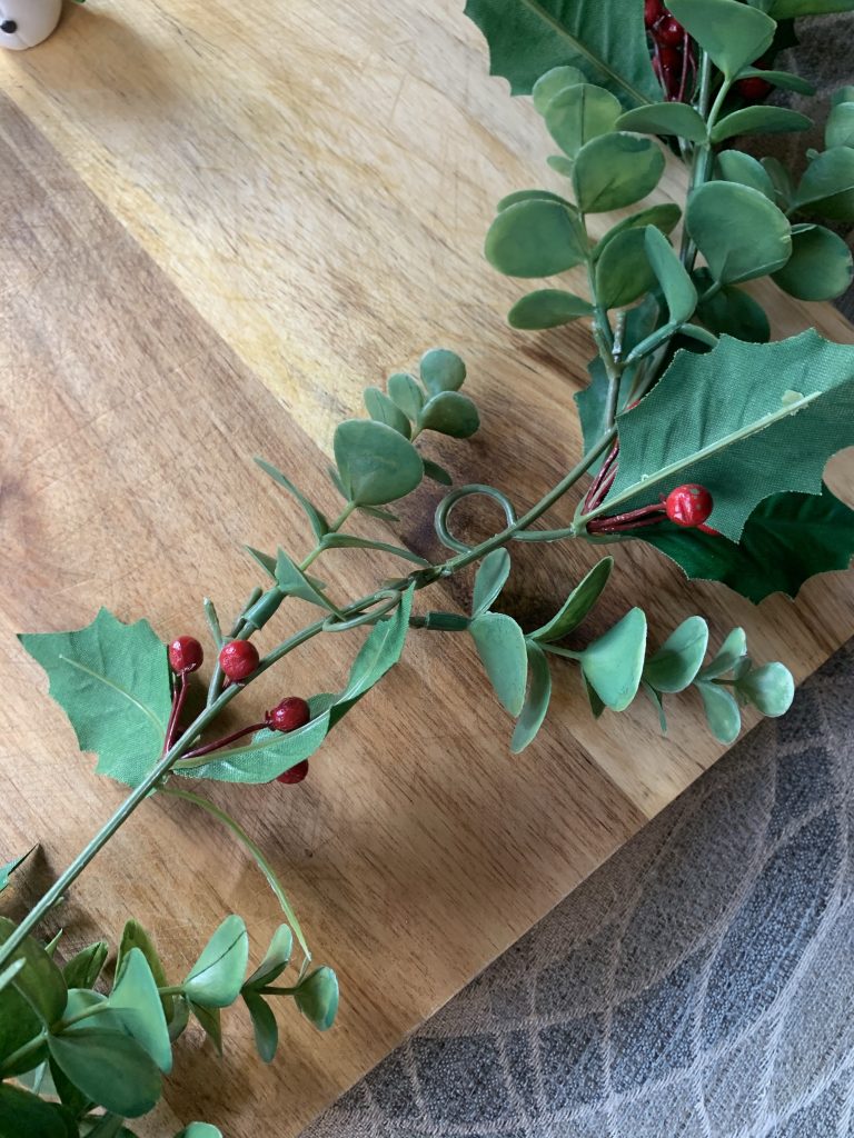 Artificial mistletoe 
